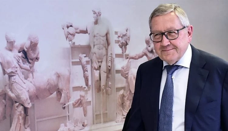 Βόμβα από τον επικεφαλής του ESM: «Η Ελλάδα βρίσκεται 8 χρόνια σε Μνημόνιο γιατί το 2015…»